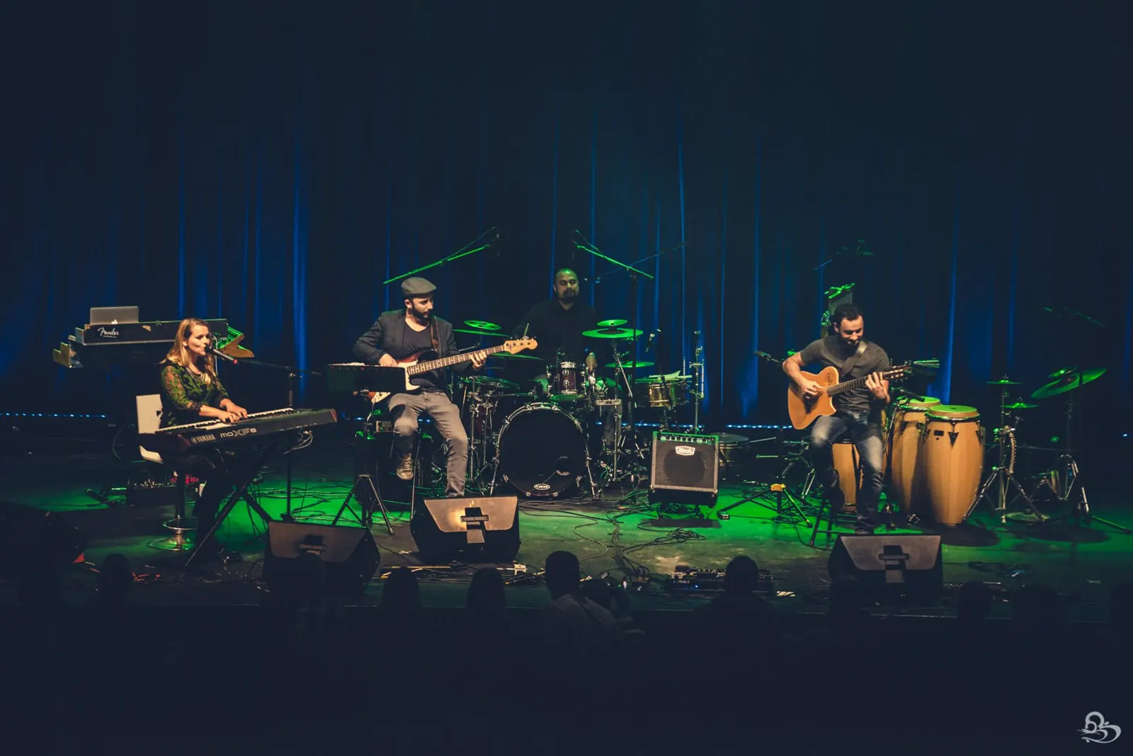 Groupe live sur scène